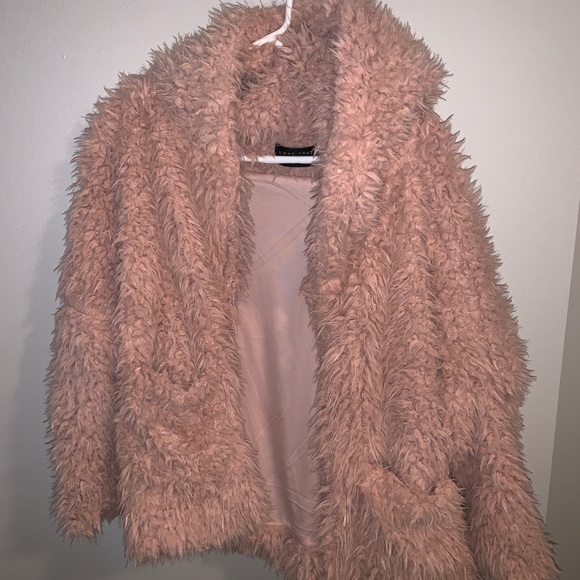 Sherpa Jacket - Picture 2 of 6